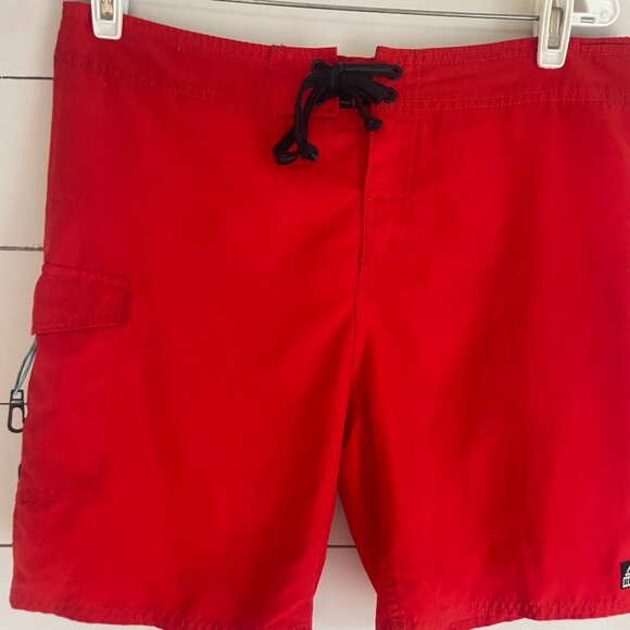 Reef Men’s 19" Outseam Boardshort – Red | Size 32 - Picture 1 of 4